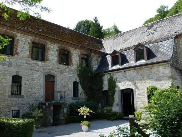 Hotel Le Moulin Des Ramiers Crupet Exterior photo